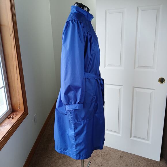 Lot One Cobalt Blue Vintage Nylon Raincoat Medium button up belt pockets - Picture 4 of 15